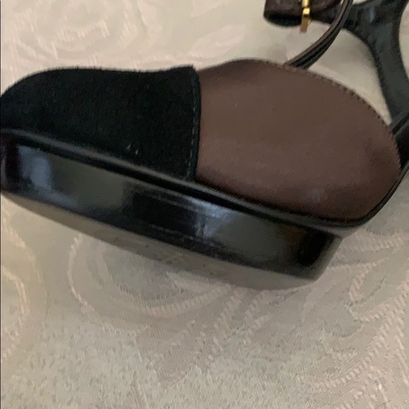 Shoes - Picture 2 of 4